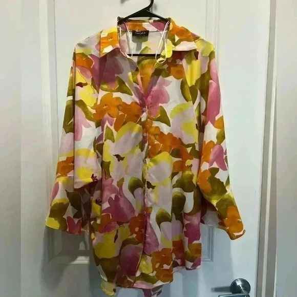 GiGio Floral Dolman sleeve button down top Blouse Size Large - Picture 1 of 9